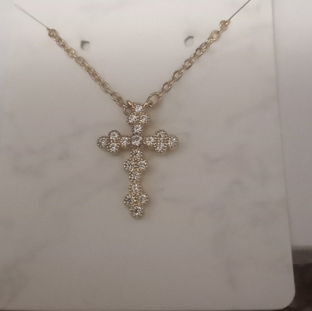 Cross diamond necklace